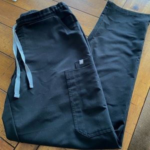 FIGS barely worn yola scrub pant